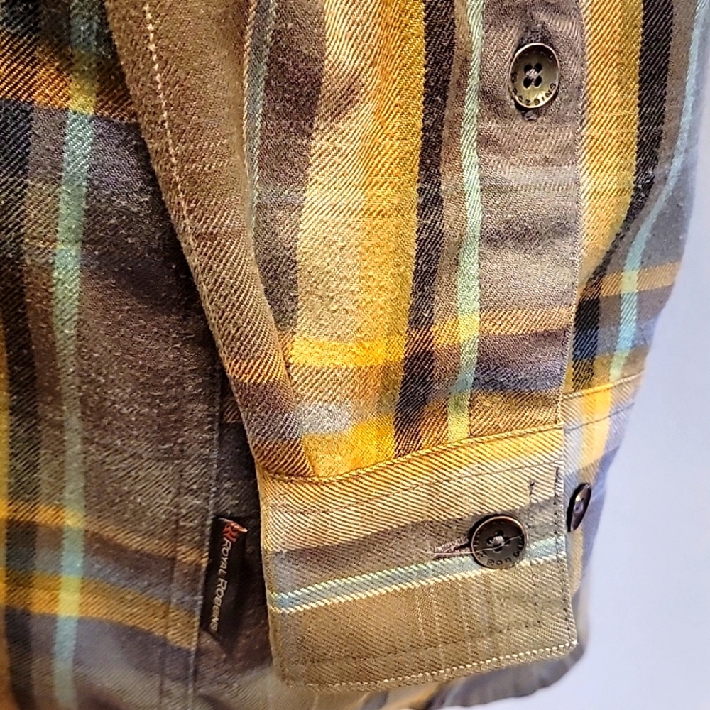 ROYAL ROBIN'S:Plaid Flannel Long Sleeve - Picture 3 of 5